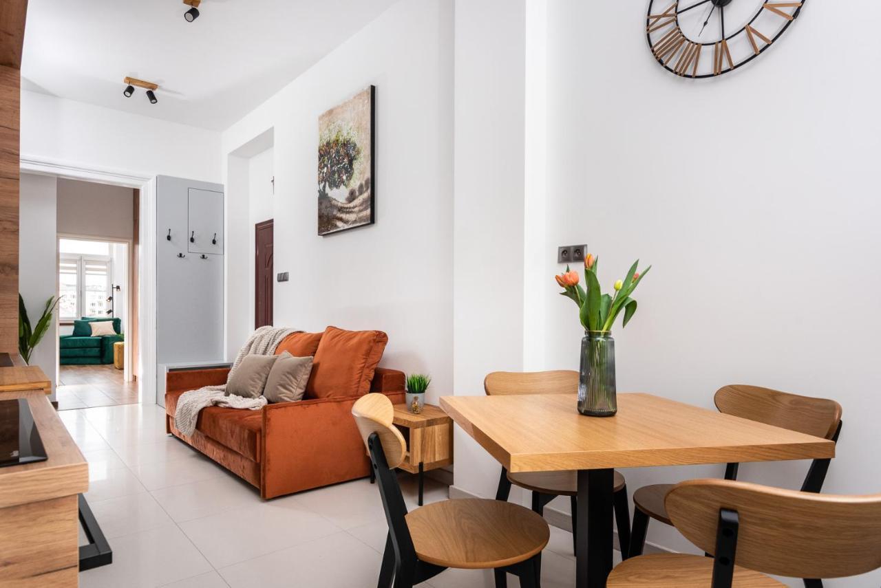Premium Splendid Old Town Suites - By Upstairs クラクフ エクステリア 写真